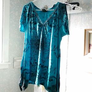 Paradisio Blue top with small studs